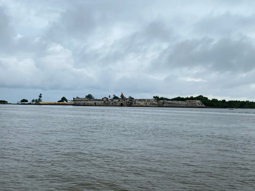Rosario-eilanden vanuit Cartagena: zeilen, snorkelen, strand