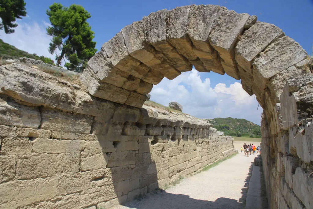Assos